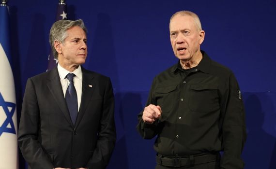 גלנט לבלינקן: עמדת חמאס מובילה להמשך הלחימה