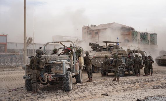 צפו: הצנחנים מפוצצים את המטה המודיעיני של חמאס