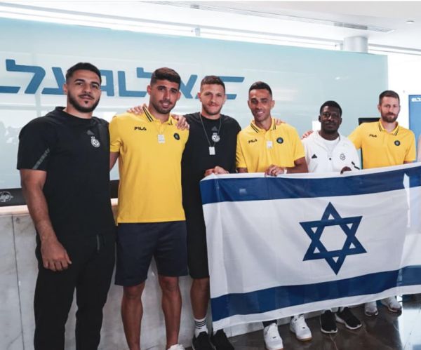 ביחד ננצח: מכבי חיפה ומכבי ת"א בתמונה מרגשת