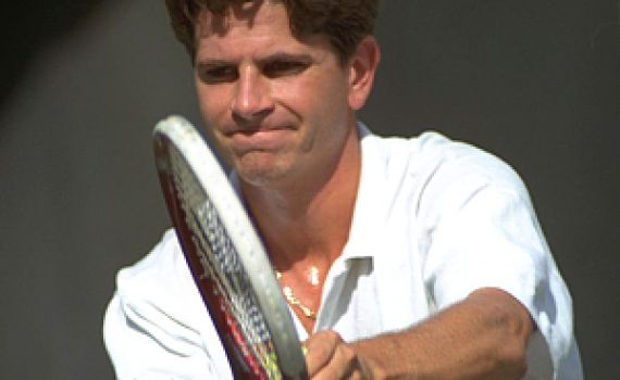 הטניסאי הישראלי הגדול בהיסטוריה? עמוס מנסדורף חוגג 60