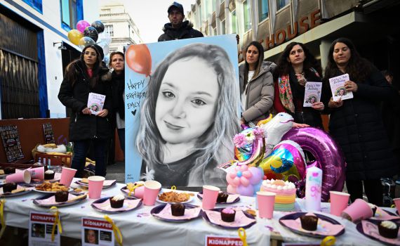 בלונדון ציינו יום הולדת לאמילי הקטנה שנחטפה
