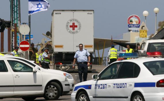 מתרגשים ומחכים: החטופים הועברו לידי צה"ל