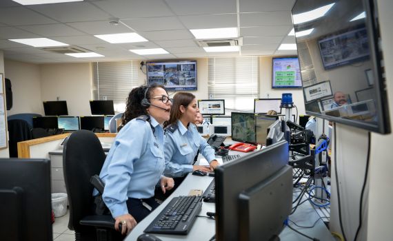 המשטרה: ניתן להתקשר למוקד 100 דרך הסלולר