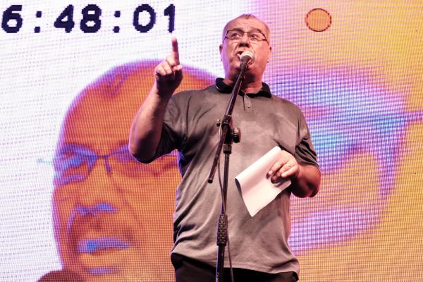 המשטרה עצרה ח"כ לשעבר שארגן הפגנה לא חוקית