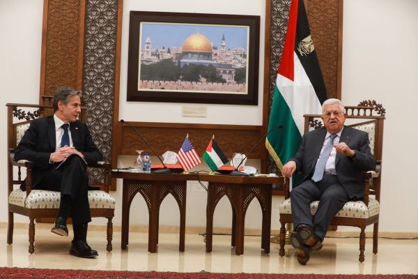 בלינקן לאבו מאזן: הרש"פ צריכה למשול ברצועת עזה