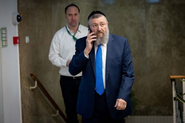 השר בן צור מבהיר: דבריי הוצאו מהקשרם