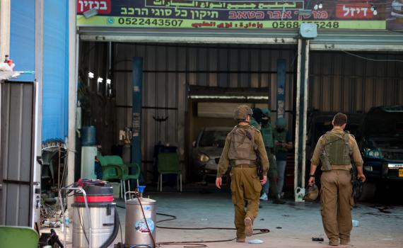 הישג למתיישבים: החנויות בציר חווארה יישארו סגורות