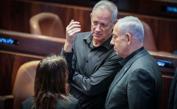 סקר דרמטי: גנץ שובר שיא; ואיזו מפלגת ימין לא עוברת את אחוז החסימה