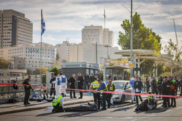 סמוטריץ': הפיגוע מזכיר כי אויבינו לא רק בעזה