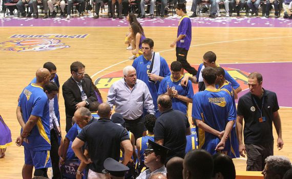 מכחיש את יום הולדתו ושיאן תארים: פיני גרשון חוגג 71