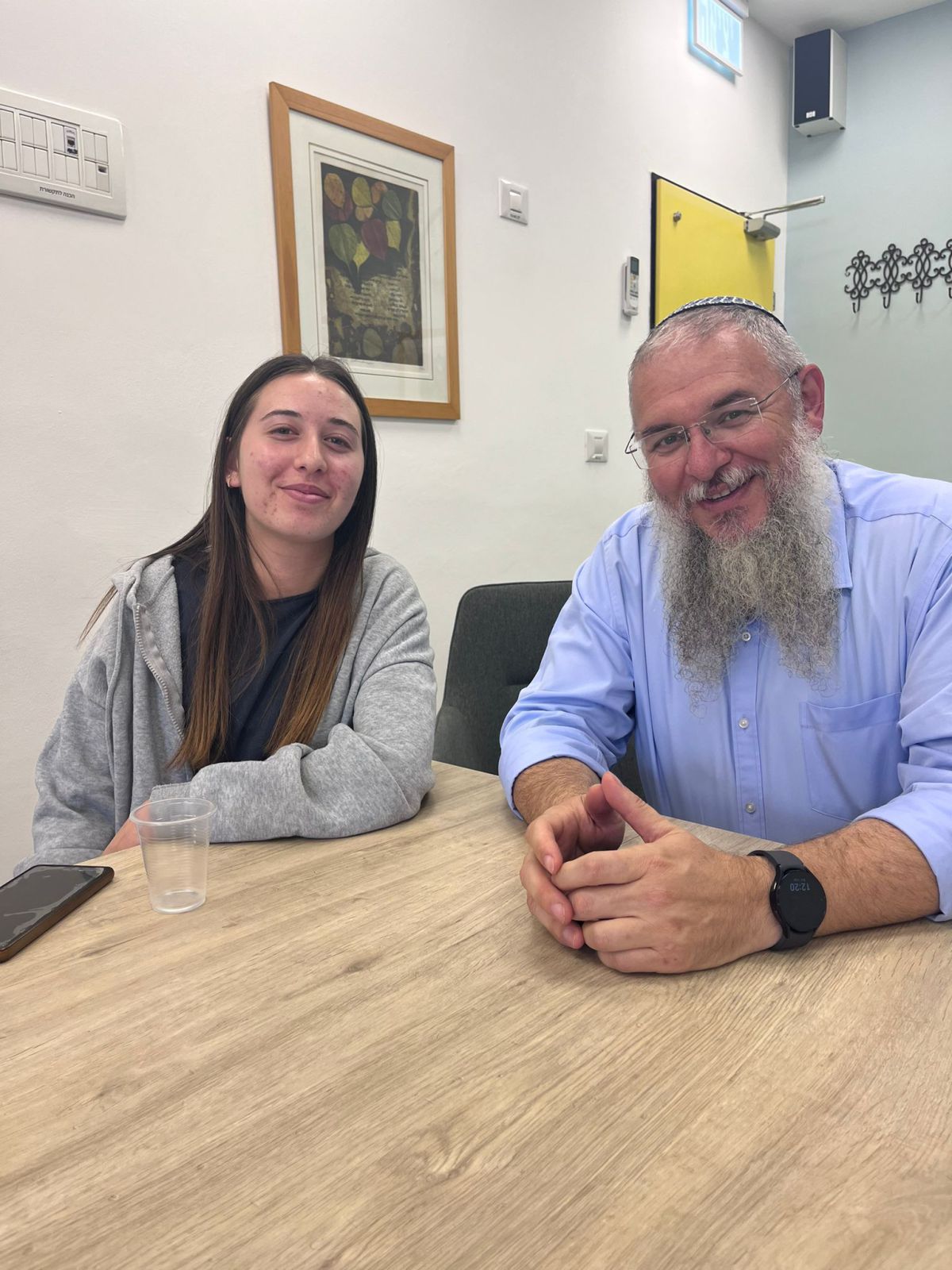 הגיבורה שבלמה את האוטובוס משחזרת | צפו