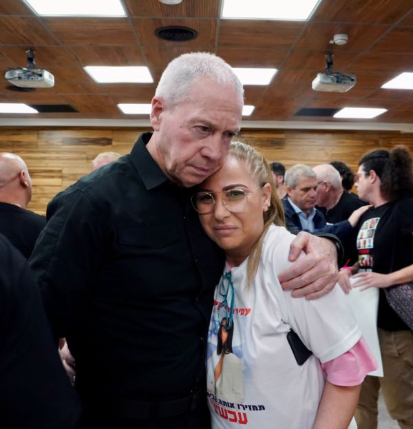 גלנט: "הלחץ הצבאי על חמאס מקרב אותנו למטרה״