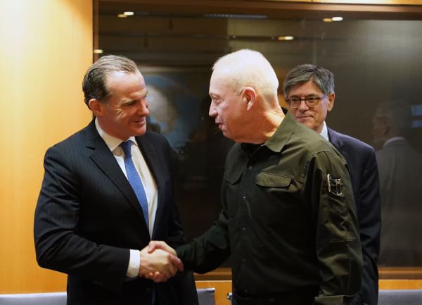 גלנט לשליח הבית הלבן: "הפעולה בעזה לא תיפסק"