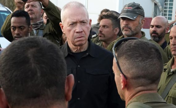 גלנט: הלחץ על חמאס מקדם את שחרור החטופים