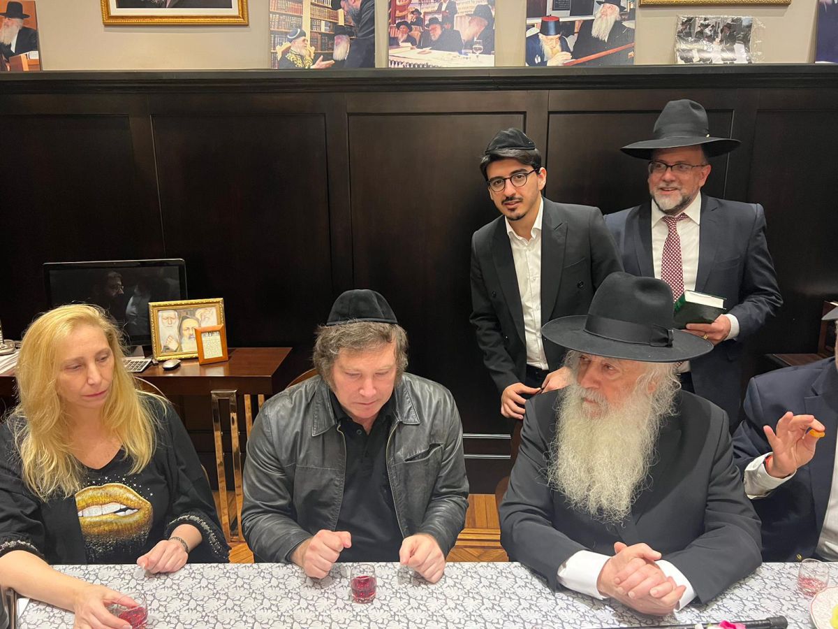 עם כיפה לראשו: צפו בהבדלה של נשיא ארגנטינה