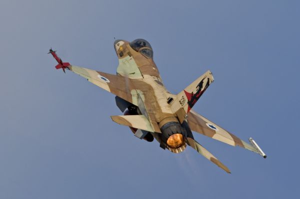 איתות לחמאס: מטוסי קרב חלפו מעל דרום הרצועה