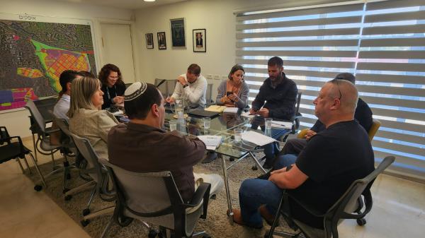 תושבים מקיבוץ סופה ייקלטו באופקים