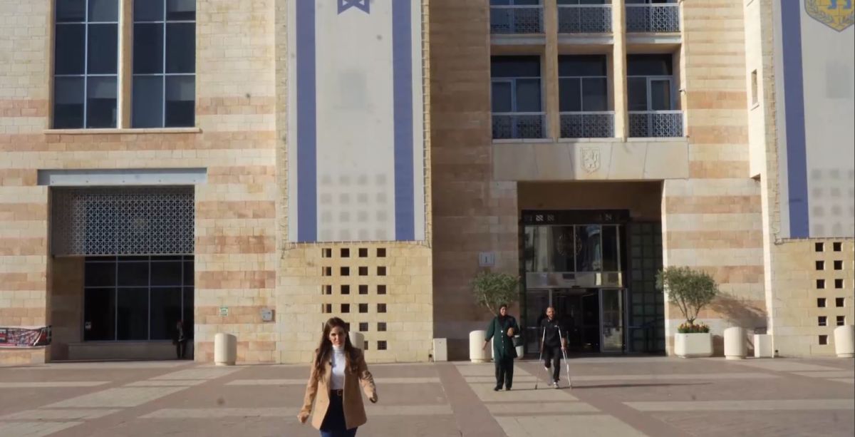 עיריית ירושלים: המוקד העירוני 106 בחזית הלחימה • צפו