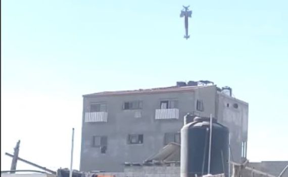 בהילוך איטי: טיל ממטוס קרב מוריד בניין בעזה. צפו