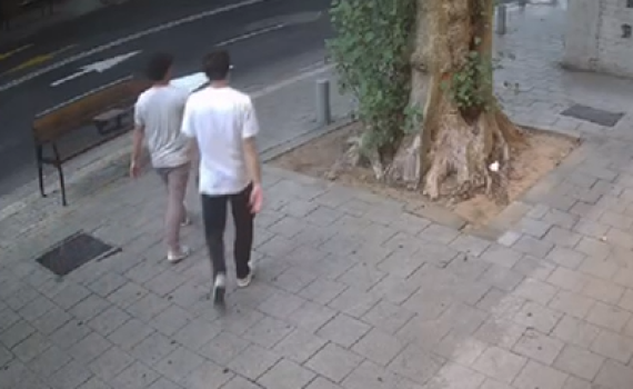 תיעוד מטורף: יצאו מהממ"ד לפני הזמן וזה מה שקרה. צפו