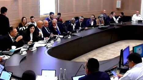 מהומה בכנסת: חתיכת בריון; אתה לא מתבייש? צפו