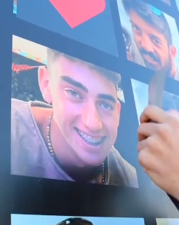 מצמרר: החטוף ששוחרר כיסה את תמונתו בקיר החטופים