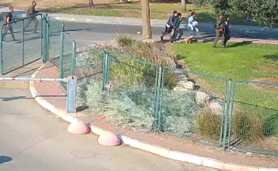 תיעוד חדש: מחבלים חוטפים תאילנדים מרעים