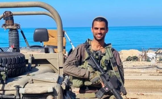 היחיד שלא פחד לקום | סיפורו של הלוחם שכבש את הרשת