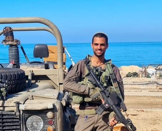 היחיד שלא פחד לקום | סיפורו של הלוחם שכבש את הרשת