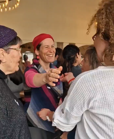 חיבוק עולמי: אמהות שכולות מבנימין עם נשים מארה"ב