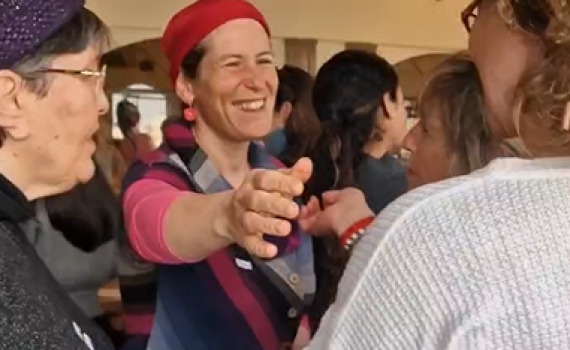 חיבוק עולמי: אמהות שכולות מבנימין עם נשים מארה"ב