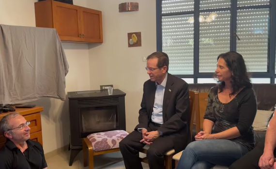 הרצוג למשפחת קסטלמן: מבקש סליחה ומביע הערכה