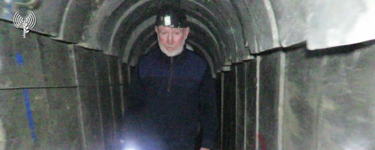 צה"ל חושף תיעוד של בכירי חמאס בתוך המנהרות בעזה