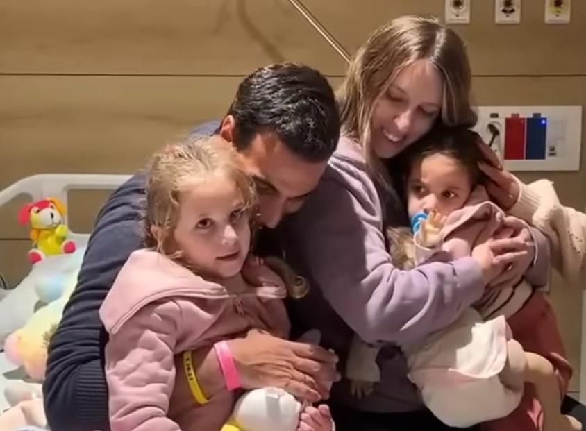 "הקטנה שלי עונה לי 'כן חביבי'": החטופה ששוחרה משחזרת