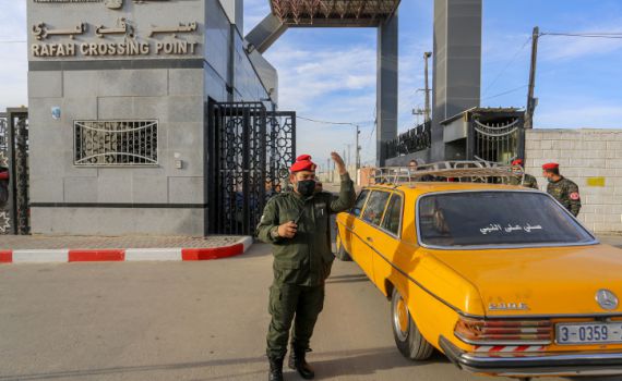 מי שצריך להציב פה קו אדום זו ישראל למצרים
