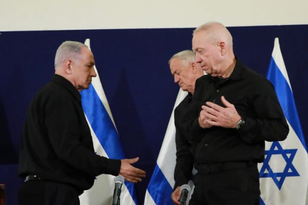 סקר מנדטים: גוש נתניהו ממשיך להתרסק