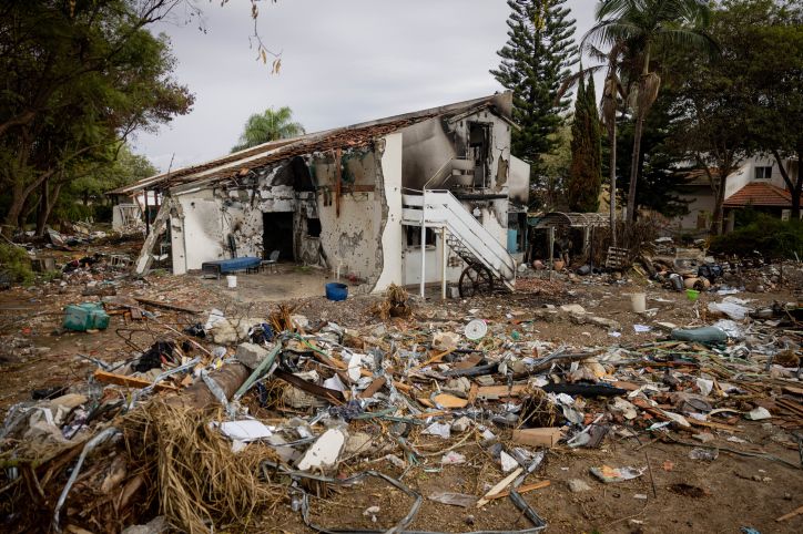 אושיית הרשת הישראלית פורשת מההסברה: "פוגע במשפחה"