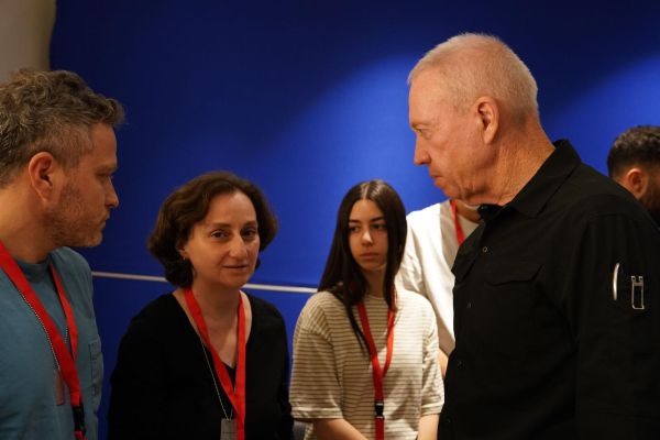 גלנט: השבת האש תביא להתקדמות החזרת חטופים