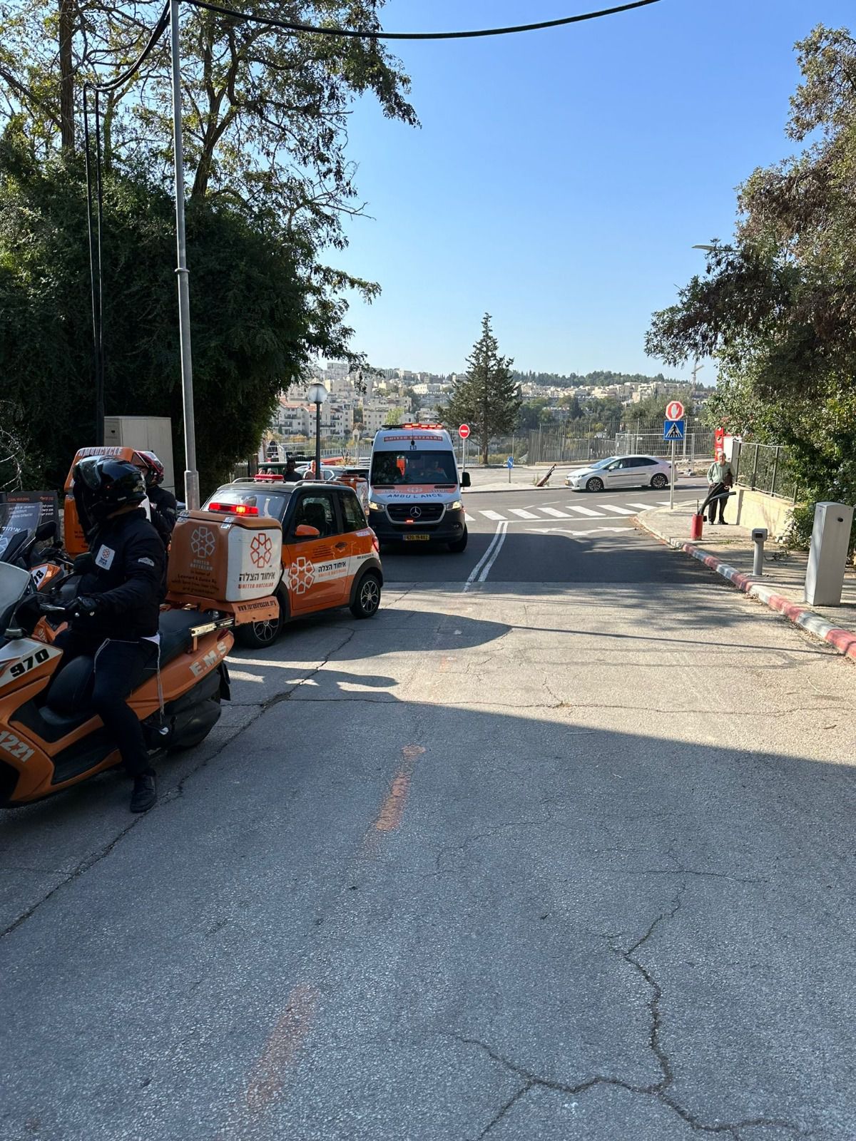 אשה נפלה לפיר מעלית בשדרת המוזיאונים