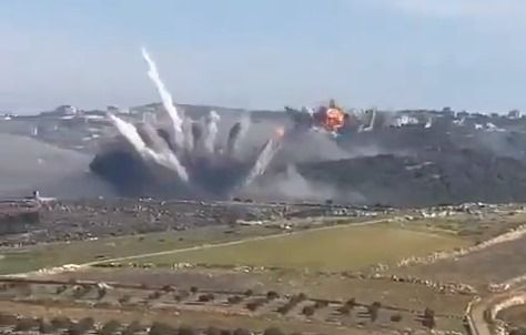 במקביל לשיגורים לצפון: תקיפה נרחבת בלבנון | צפו