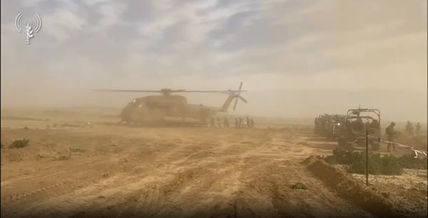 תיעוד מטורף: פינוי חיילים מאיזור לחימה בעזה