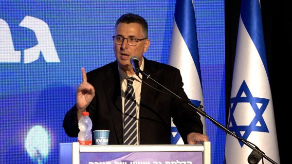 סער: "אחרי הלחימה נצטרך להדוף גם סכנות מדיניות"