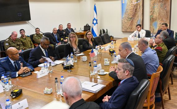 אוסטין: מקימים צוות בינלאומי נגד האיום החות'י