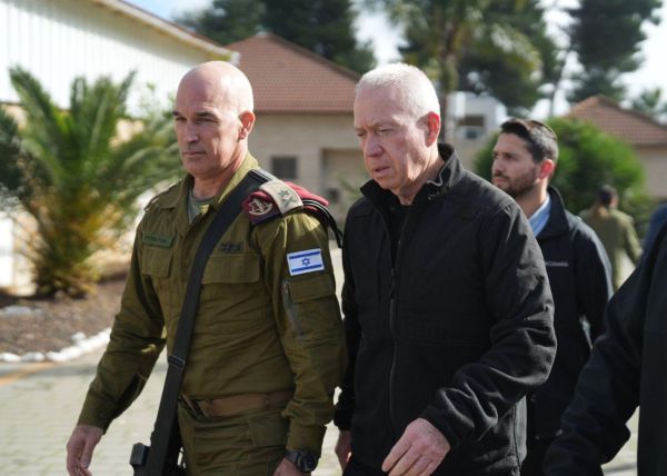 גלנט: מכים את חיזבאללה קשות, לא נחזור למצב שהיה