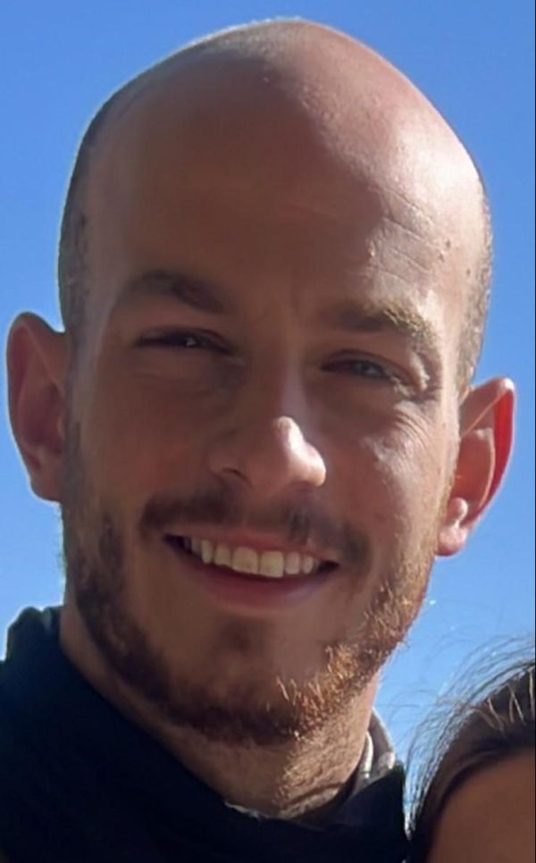 "אני לא צופה בחדשות כדי שהחיבוק לא יתפוגג"