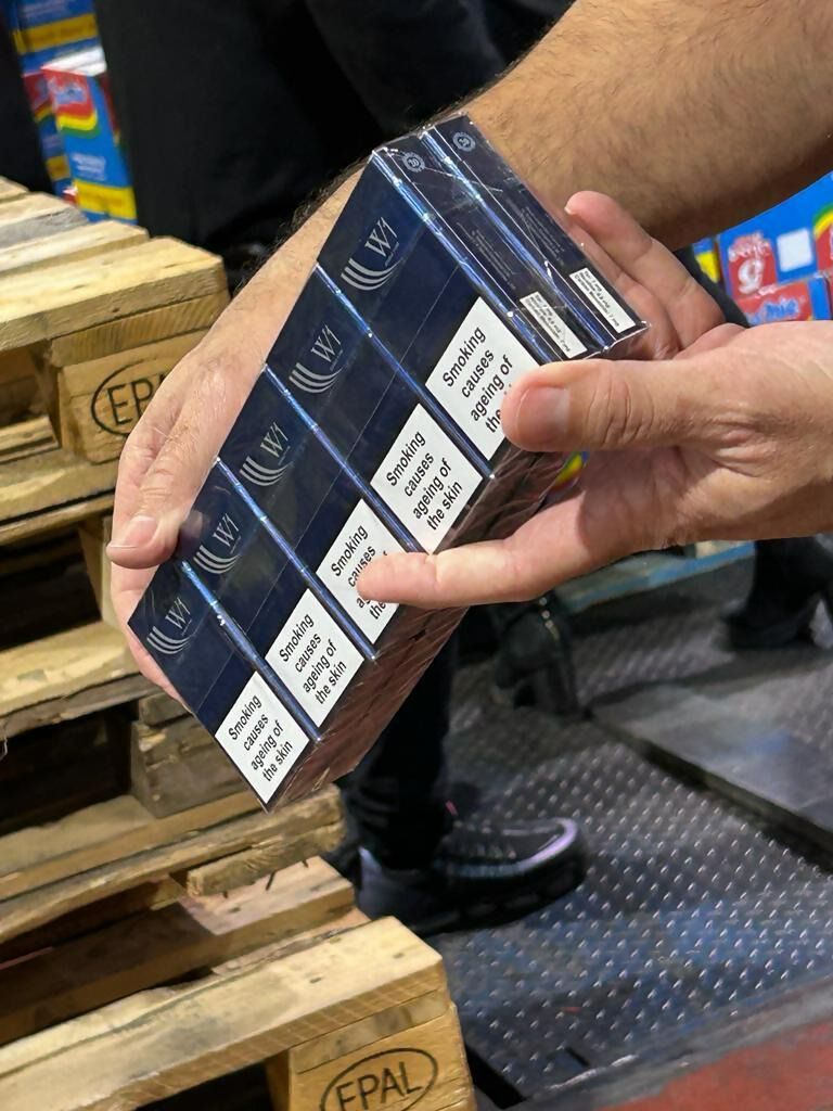 בתוך חבילות נודלס: סוכלה הברחה של 675 אלף חפיסות סיגריות