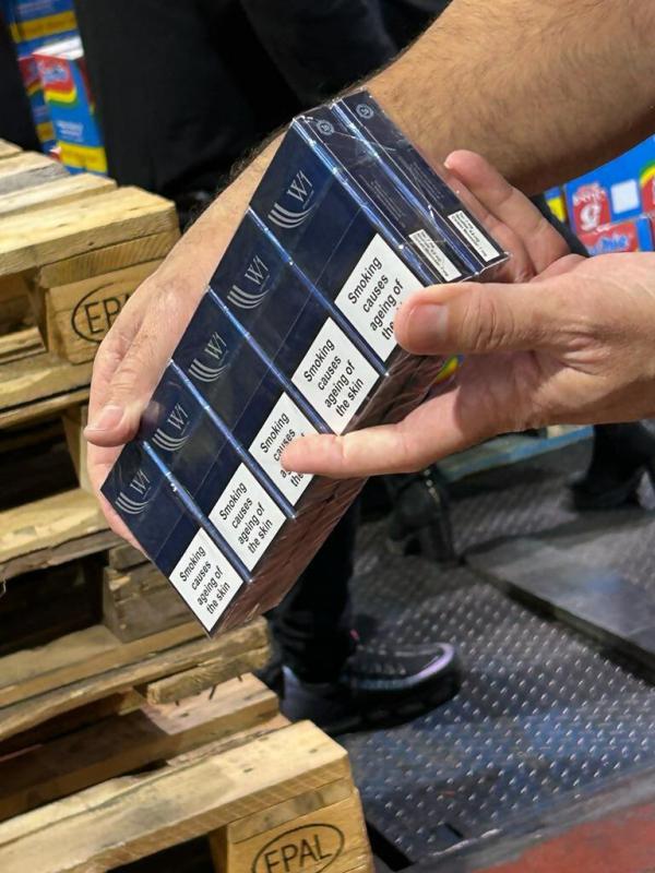 בתוך חבילות נודלס: סוכלה הברחה של 675 אלף חפיסות סיגריות