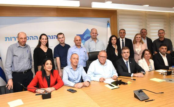 רגע לפני הרוטציה: הסכם שכר כולל במשרד החוץ