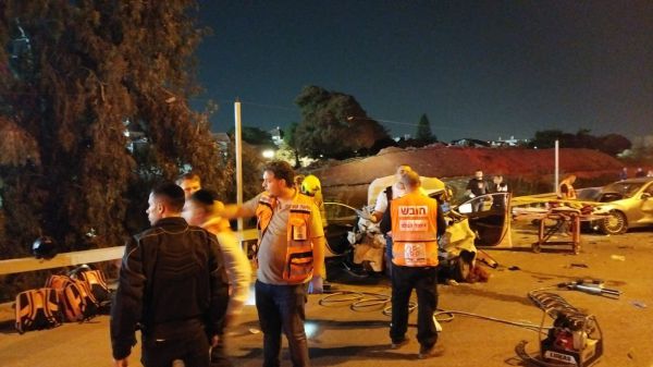 6 פצועים ביניהם אנוש בתאונה קשה בכביש 40