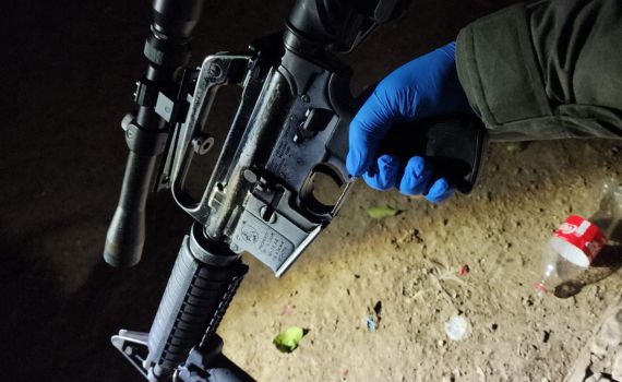 M16 ומחסניות נתפסו במתחם ברהט; 4 נעצרו
